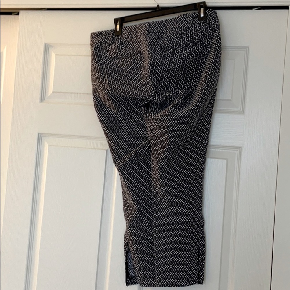 Capris - Picture 2 of 3